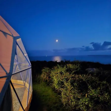 Geodome With Sea Views Near Pendine Villa Exterior photo