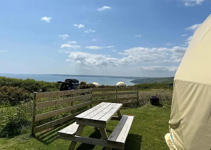 Geodome With Sea Views Near Pendine
