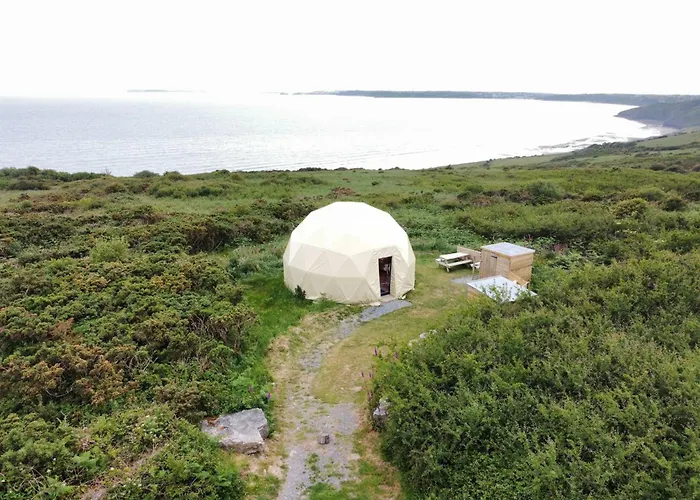 Geodome With Sea Views Near Pendine